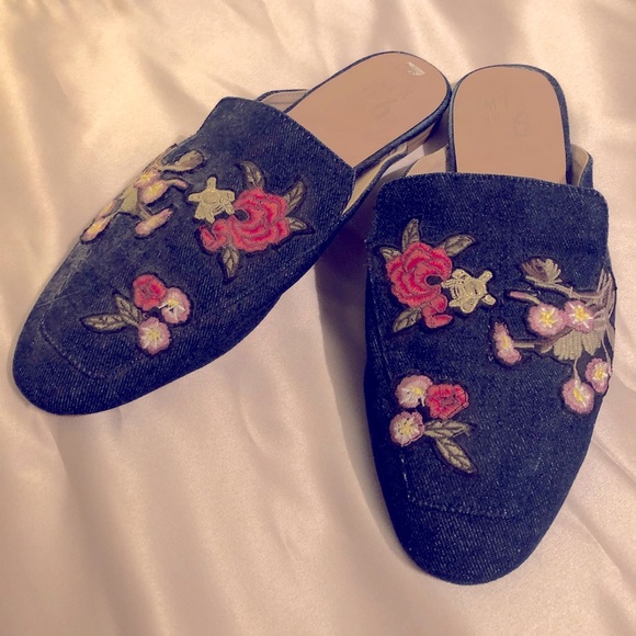 Mix #6 summer mules - Picture 1 of 7